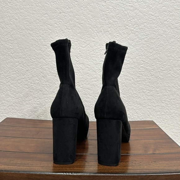 Urban Outfitters Michell Black Sock Boots Size 10 - Picture 5 of 7